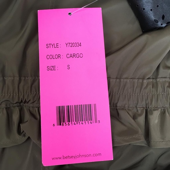 Betsey Jonson Raincoat - Picture 4 of 7